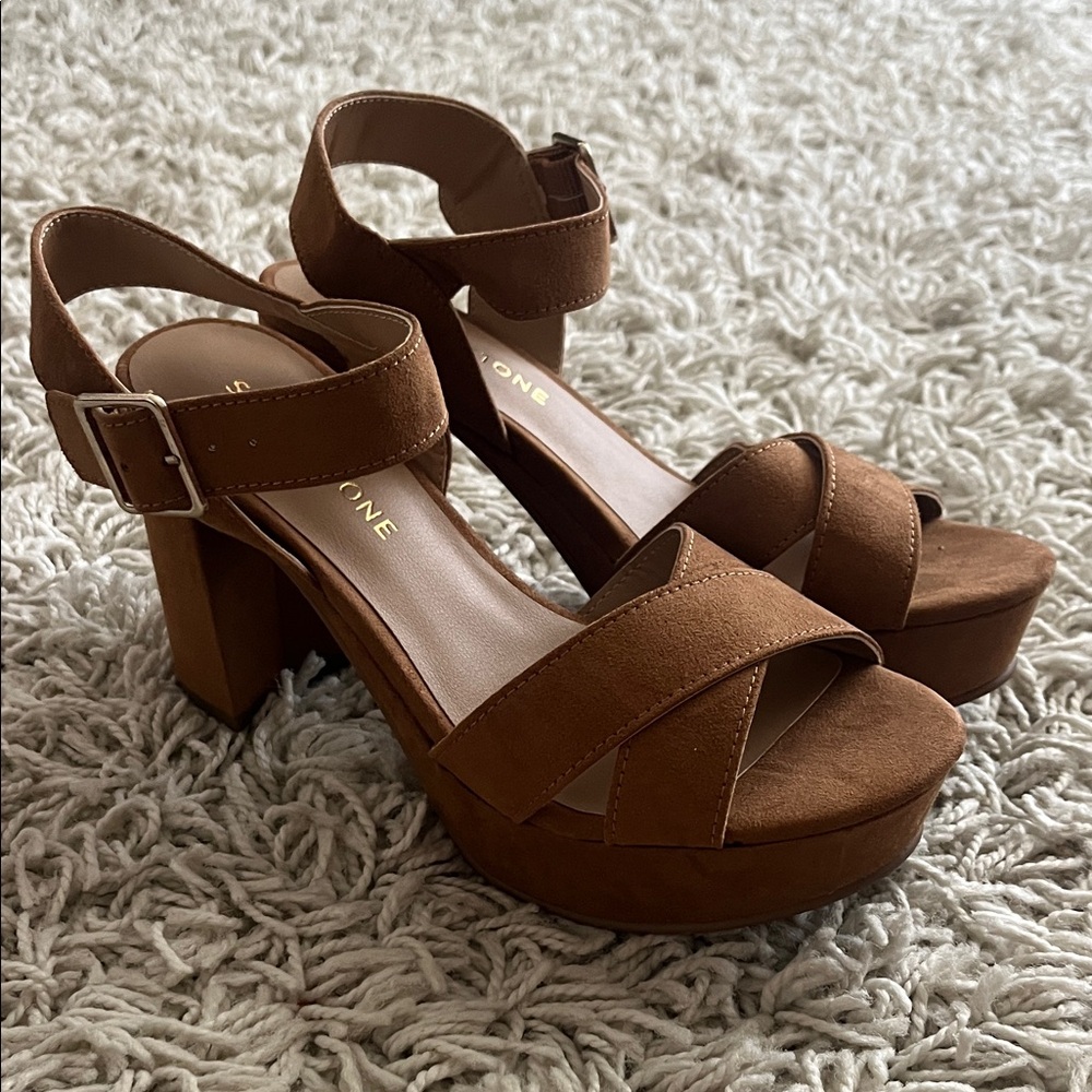Elegant Brown Platform Heels